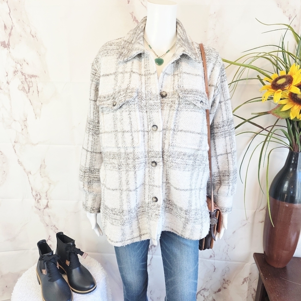 Banana Republic Oversized Wool Barn Jacket Shacket Plaid Black White Warm